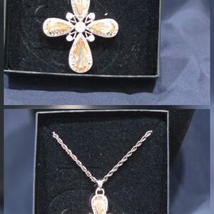 Stunning Silver and Gold Teardrop Necklace